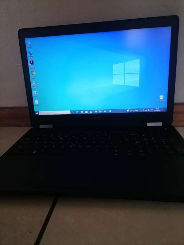 EXCELLENT i5 DELL LATITUDE E5570 6TH GEN ,8GB RAM,500GB HDD, BATTERY 100%,CHARGER,SIM SLOT