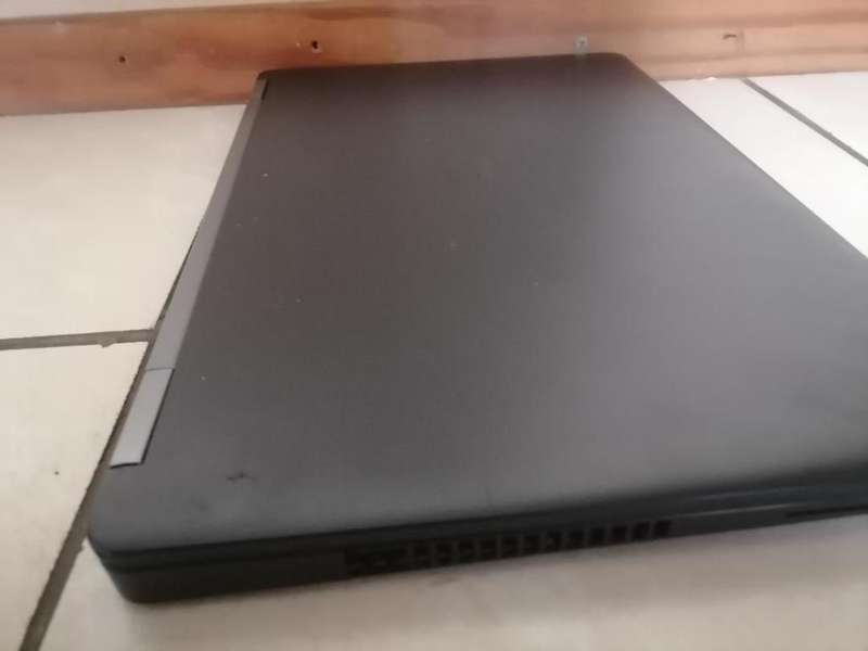 EXCELLENT i5 DELL LATITUDE E5570 6TH GEN ,8GB RAM,500GB HDD, BATTERY 100%,CHARGER,SIM SLOT