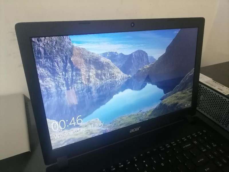 I5 7TH GEN ACER ASPIRE 3*512GB NVME SSD,15GB RAM,BATTERY100%*ORIGINALCHARGER*