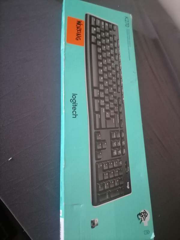*NEW LOGITECH WIRELESS KEYBOARD PLUS MICROSOFT WIRED KEYBOARD*ONE BID FOR BOTH*