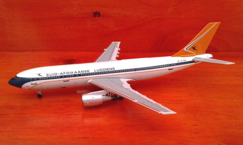 1/400 SAA A300
