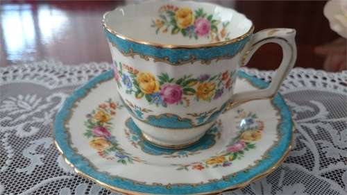 CROWN STAFFORDSHIRE DUO