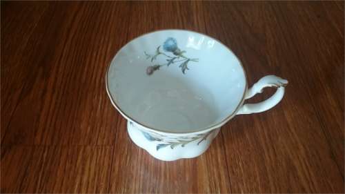 ROYAL ALBERT TRIO "BRIGADOON"