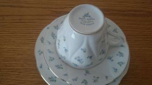 ROYAL ALBERT TRIO