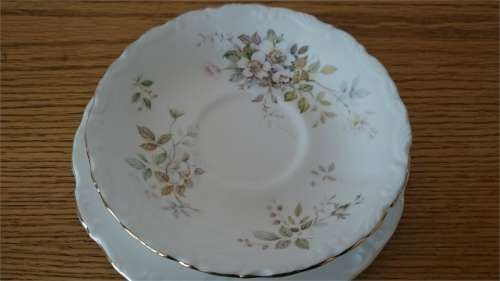 ROYAL ALBERT TRIO "HAWORTH"
