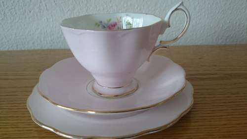 ROYAL ALBERT TRIO