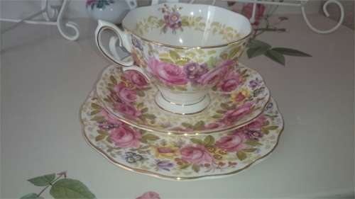 ROYAL ALBERT TRIO