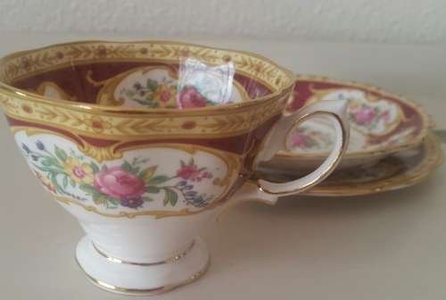 ROYAL ALBERT TRIO