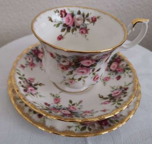 ROYAL ALBERT TRIOs