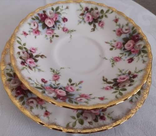 ROYAL ALBERT TRIOs