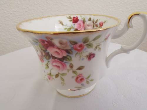 ROYAL ALBERT TRIOs