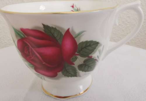 ROYAL ALBERT TRIOs