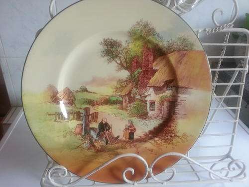 ROYAL DOULTON PLATE