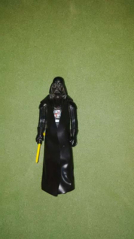 Star Wars Original Vintage 1977 Darth Vader Complete With Vinyl Cape and Light Saber