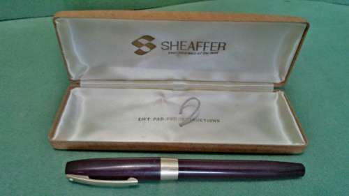 Sheaffer Vintage Fountain Pen With 14k Gold NIB + Box ( Burgandy In Color )