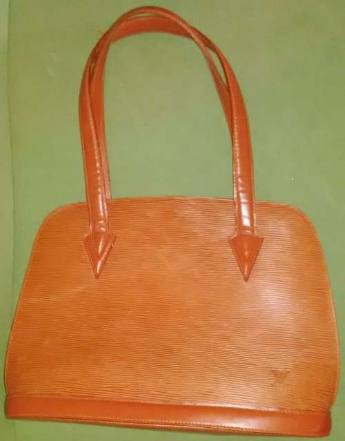 Louis Vuitton Brown EPI Leather Lussac Bag In Very Good Condition Made In France