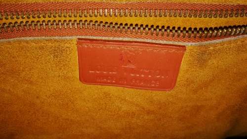 Louis Vuitton Brown EPI Leather Lussac Bag In Very Good Condition Made In France