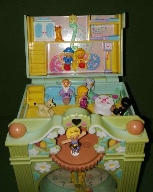 Vintage Rare Polly Pocket Clock Playset, 1991 Bluebird Toys Swindon, England With 9 Mini Figures