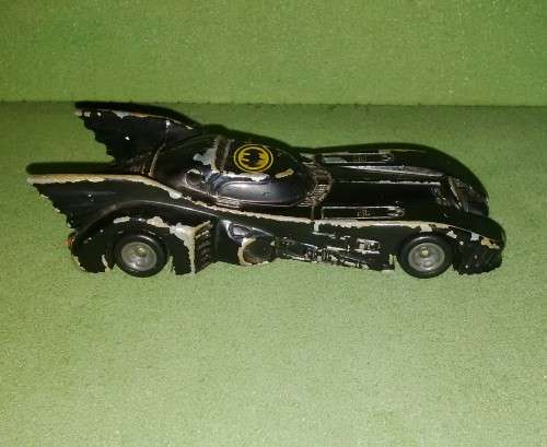 ERTL 1989 Batmans Batmobile, TM and DC Comics Inc Die-Cast Model Made In Thailand