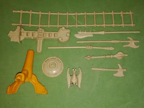 1980`s He-Man M.O.T.U Castle Grayskull 10 Piece Weapons And Accessories Lot