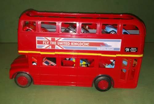 Disney/Pixar Cars Movie Character Lot Of 10 Cars With Large London Bus Car Transporter