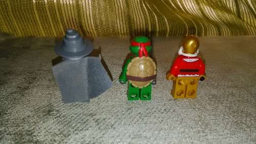 Original Lego Set Of 3 Awesome Mini Figures