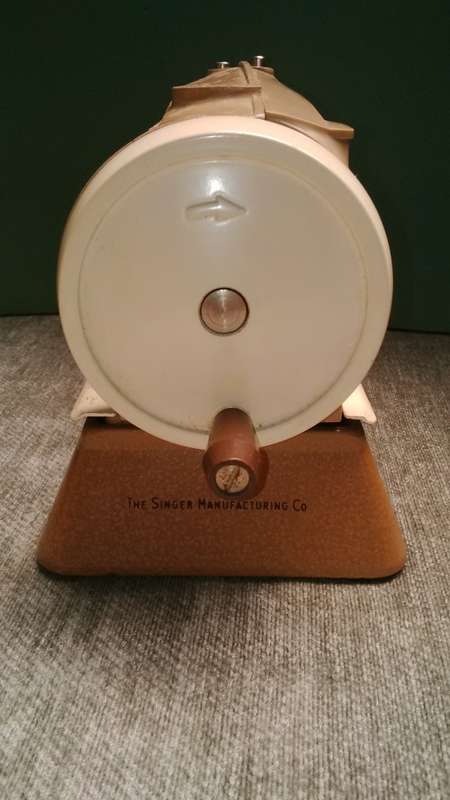 Antique Singer Metal Sewhandy Sewing Machine For The Little Seamstress