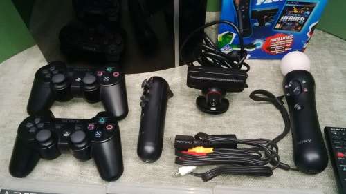 Sony Playstation 3 With Remote Control, 2 Wireless Controls