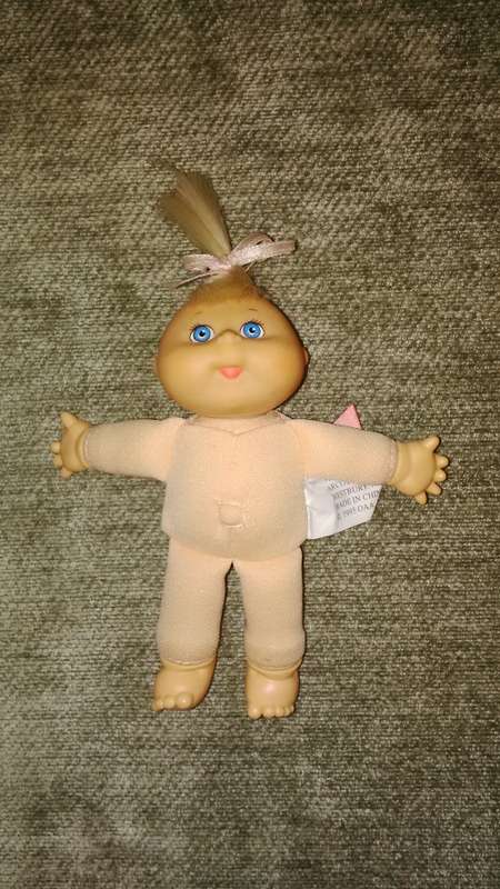 1995 Mattel Inc Cabbage Patch Miniature Baby Doll With Signed Bottom