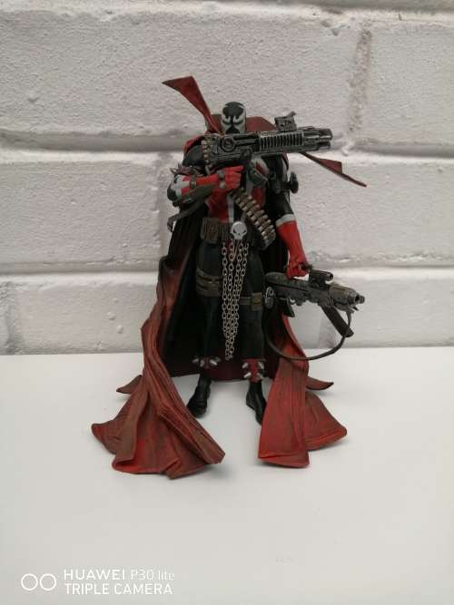 Todd McFarlane Spawn Statue