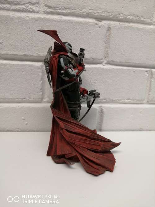 Todd McFarlane Spawn Statue