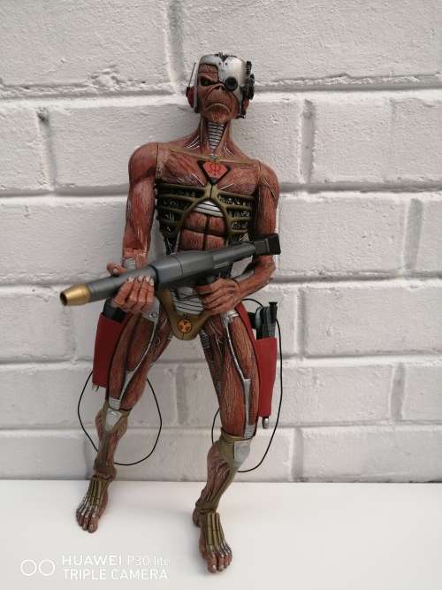 Iron Maiden, 18` Neca Statue, 2005 Iron Maiden Holdings LTD. In Great Condition With All Weapons