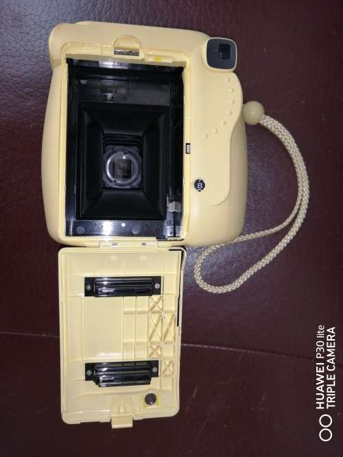 Fujifilm Instax Mini 8 Instant Camera, 60mm Focus Range, 0.6m, Untested