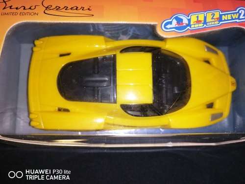 Shell Helix Limited Edition Hotwheels Ferrari Plastic Car Model In Box