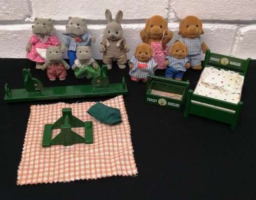 Sylvanian Forest Families Lot Of 8 Animals, Rabbit & Accessories not included, Good Condition