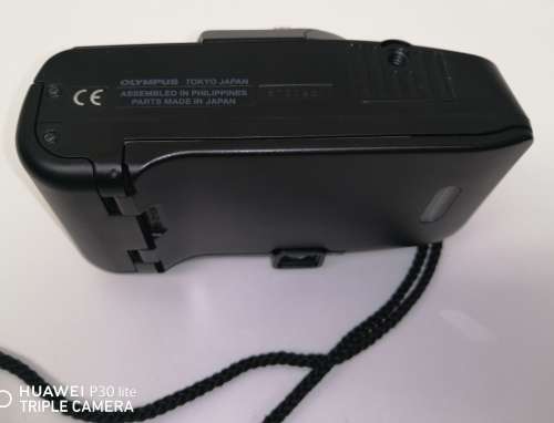 Vintage Olympus AF 35mm Film Camera Super zoom 700 XB With Extra Big Viewfinder (Tokyo Japan)