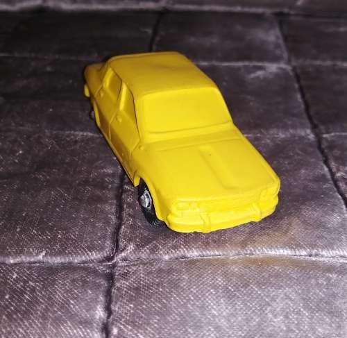 Rare Tomte - Laerdal No.32 Renault 12 TL Yellow Vinyl Rubber Model Car