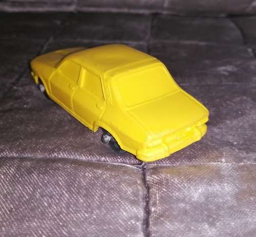 Rare Tomte - Laerdal No.32 Renault 12 TL Yellow Vinyl Rubber Model Car