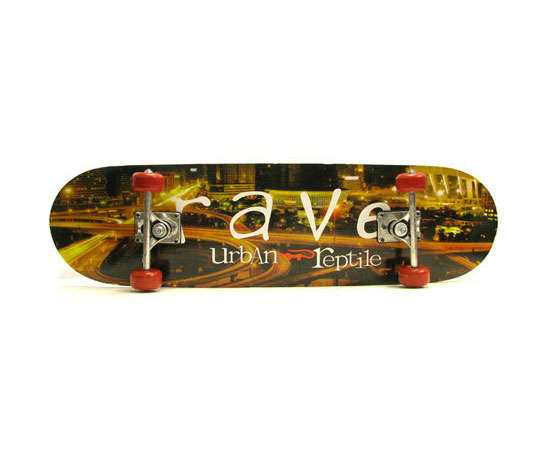 Rave urban reptile SKATEBOARD Includes carrybag and elbow guards and knee gaurds