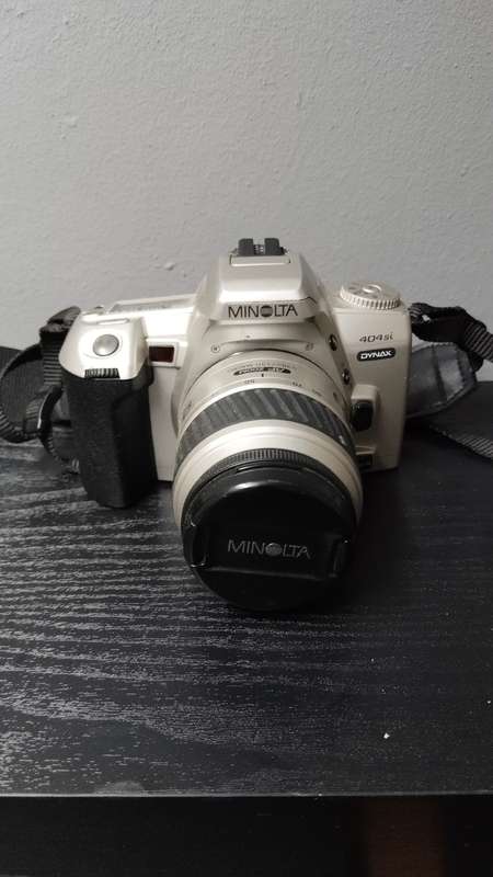 Minolta Dynax 404 Si