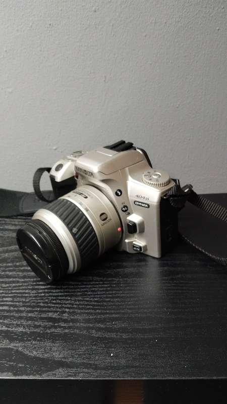 Minolta Dynax 404 Si