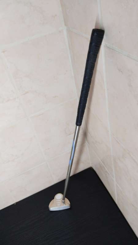 LPGA Golf Clubs - Driver, Putter + 3 Irons - See Photos - Good condition