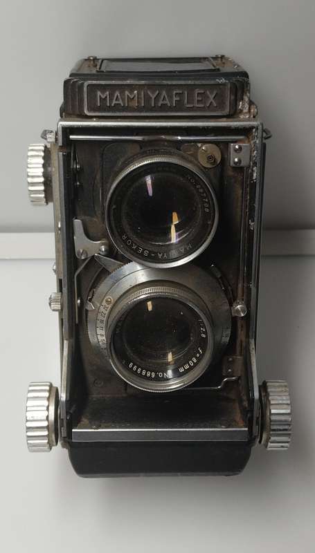 Mamiyaflex C Twin Lens Reflex Camera
