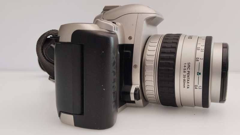 PENTAX MZ-50 With 35-80mm and 80-200mm Lenses
