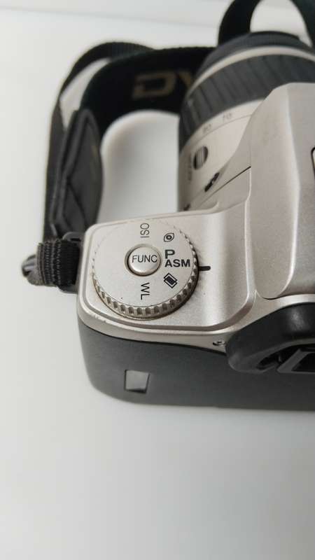 Minolta Dynax 404si SLR Camera with 35-80mm AF lens