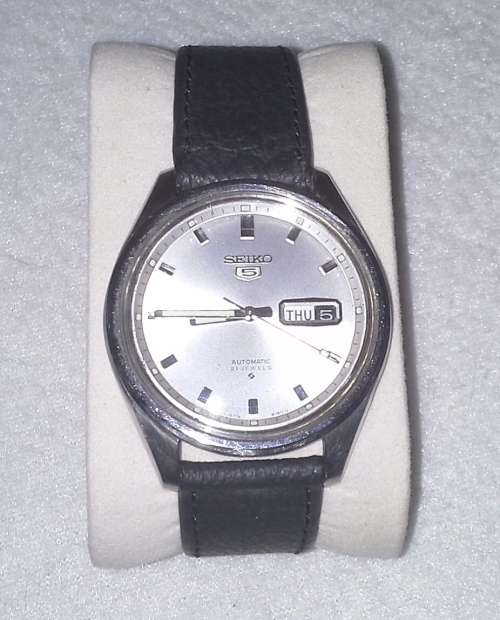 VINTAGE - SEIKO 5  - GENTS WATCH