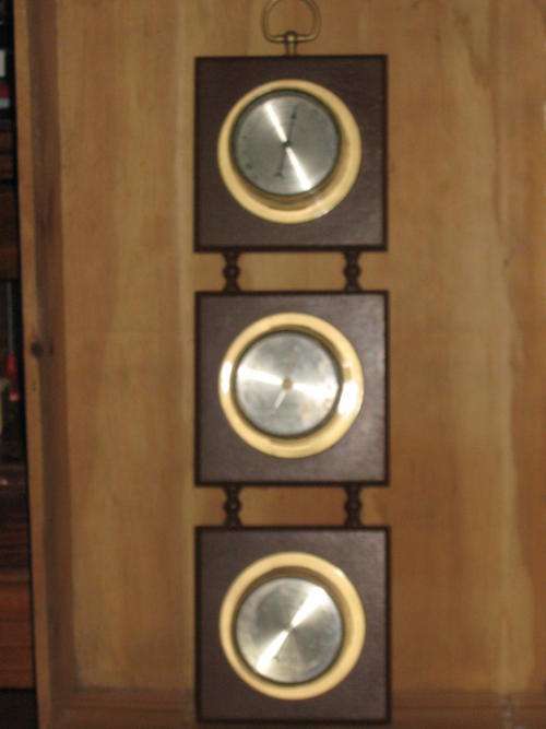 Springfield thermometer/barometer/hygrometer
