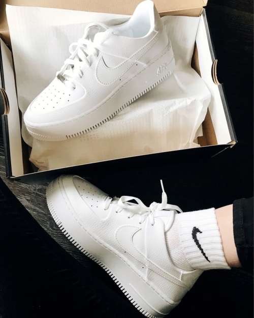 Air force ones size 9 deals