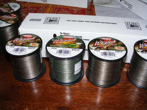BERKLEY WHIPLASH CAMO PRO 660 YDS 20 or 25lb  FISHING LINE BRAID