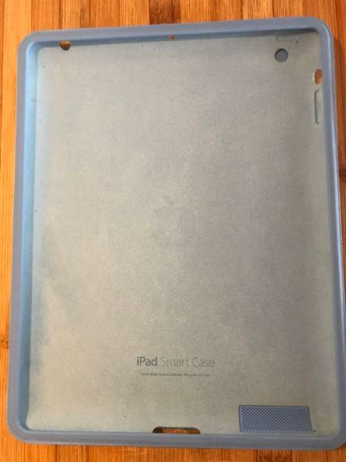Apple iPad 3rd generation 32GB Black (WiFi + Cellular) and Free Smart Cover